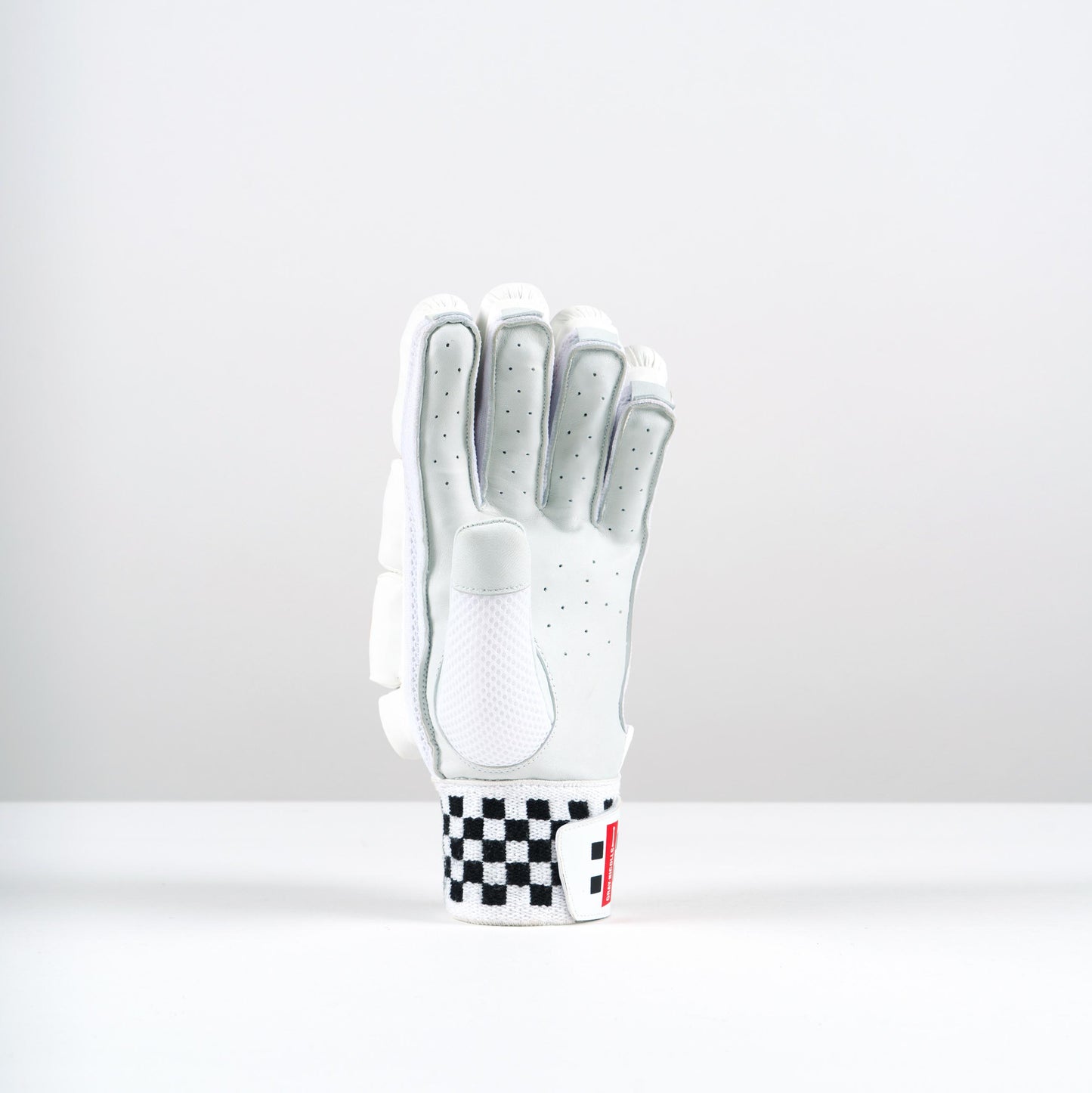 Gray Nicolls Neocore 500 Cricket Batting Gloves