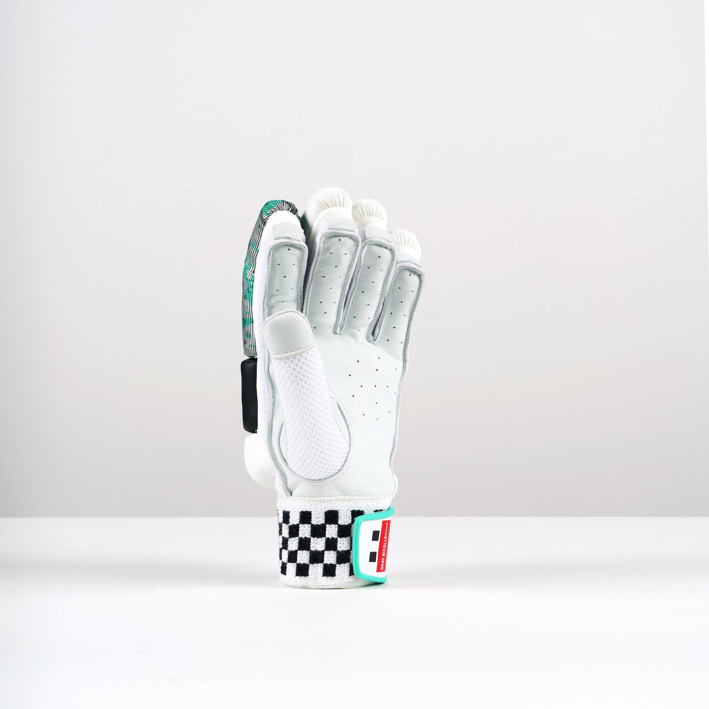 Gray Nicolls Ventus 1.0 300 Cricket Batting Gloves
